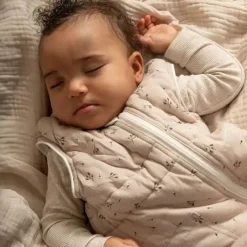 New sovepose 12-36 mdr Blomma Sand Soveposer