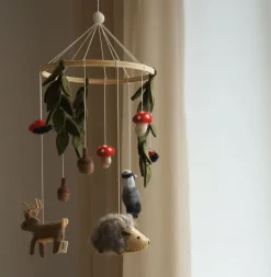 Sale uro skovdyr brun sort rød Aktivitetslegetøj|Uroer