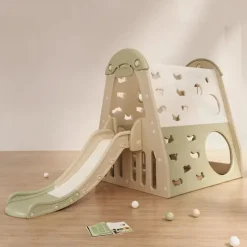 New aktivitets hus med rutsjebane og gynge Udeleg