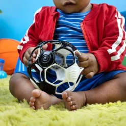 Clearance Soccer - fodbold (sort/hvid) Aktivitetslegetøj|Rangler